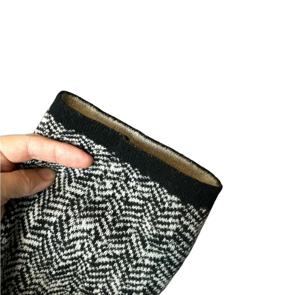 Italian wool long sleeve cardigan buckle closure pleated peter pan like collar - Picture 5 of 9